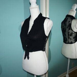 Love culture M lace back crop top button down